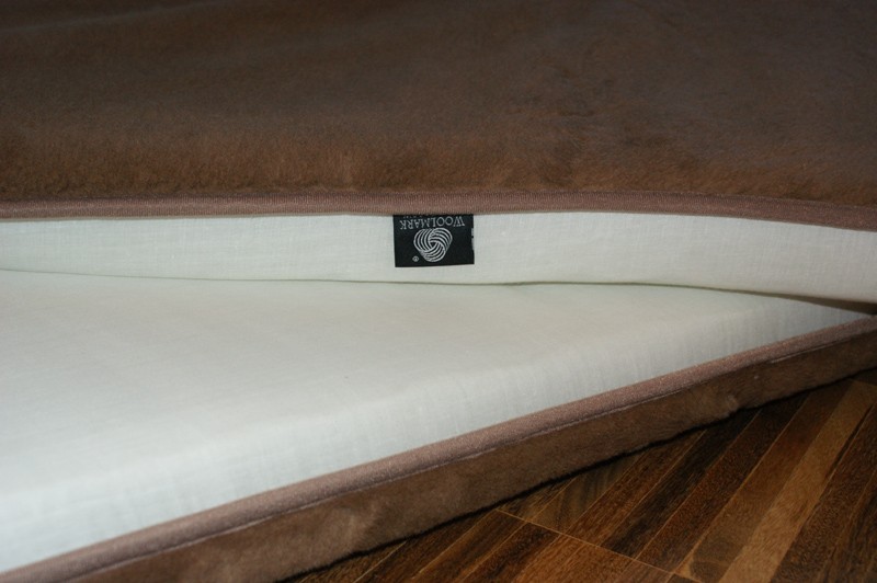 POŚCIEL Z WEŁNY KASZMIR LUX PASY + CAMEL CIEMNY 220X200 + MATERAC