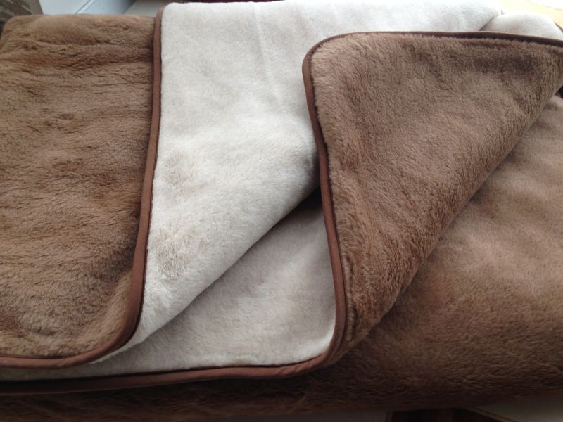 KOŁDRA Z WEŁNY CAMEL WIELBŁĄDZIEJ CLASSIC 160x200