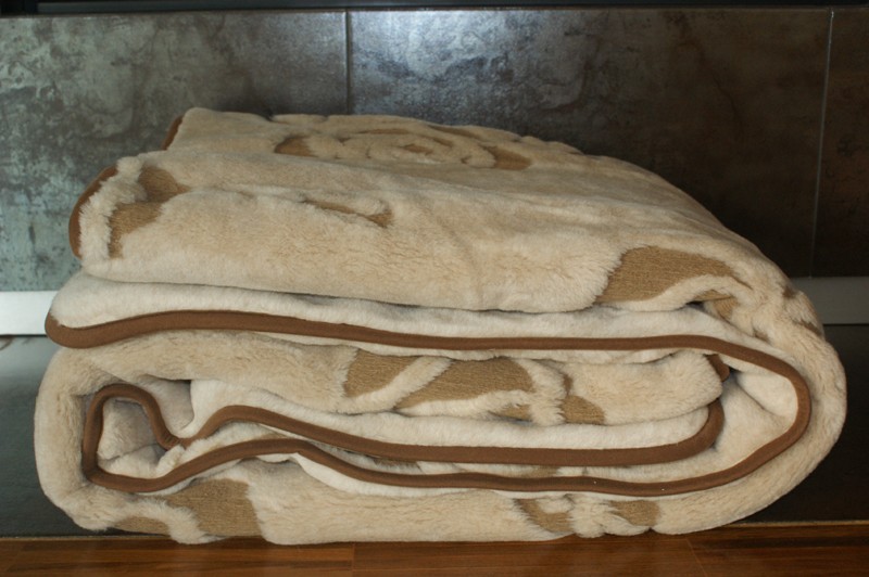 POŚCIEL Z WEŁNY WIELBŁĄDZIEJ CAMEL RÓŻA BRĄZ 180x200 + MATERAC