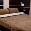POŚCIEL Z WEŁNY KASZMIR GŁADKI + CAMEL CIEMNY 240x200 + MATERAC