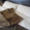 0482 POŚCIEL Z WEŁNY CAMEL CIEMNY + KASZMIR WYTŁACZANY 180x200 + PODKŁAD