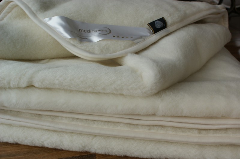 KOC Z WEŁNY KASZMIR WHITE 160x200