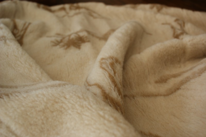 KOC Z WEŁNY WIELBŁĄDZIEJ CAMEL SAHARA 140x200