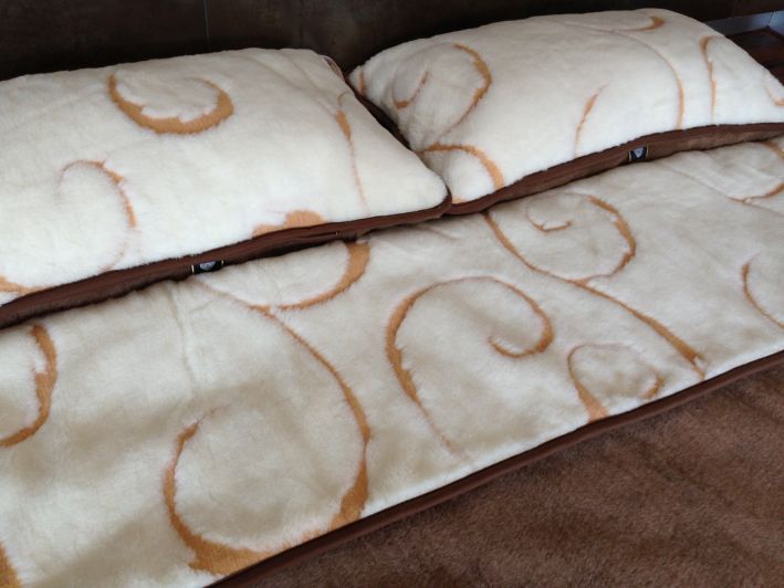 POŚCIEL Z WEŁNY KASZMIR GOLD + CAMEL CIEMNY 160x200 + PODKŁAD