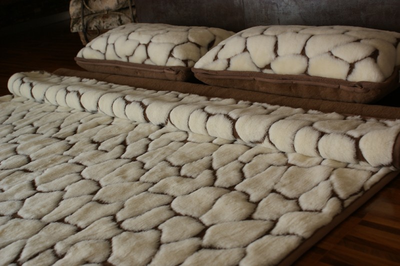 POŚCIEL Z WEŁNY KASZMIR GIRAFFE + CAMEL CIEMNY 160x200 + PODKŁAD