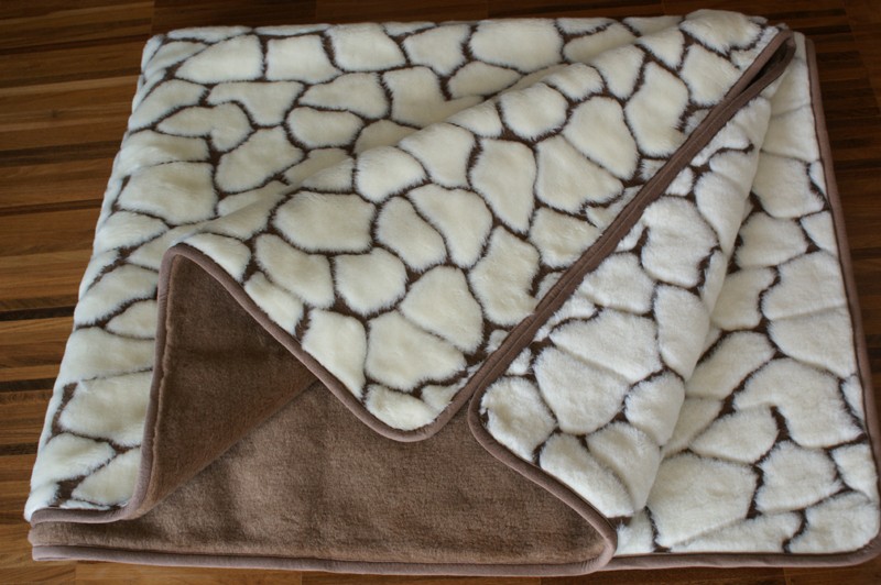 POŚCIEL Z WEŁNY KASZMIR GIRAFFE + CAMEL CIEMNY 160x200 + PODKŁAD