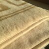 KOŁDRA Z WEŁNY WIELBŁĄDZIEJ CAMEL GREKA JASNA 180x200