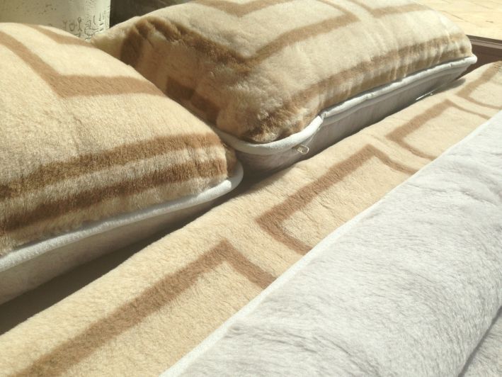 2273 POŚCIEL Z WEŁNY ALPAKI SILVER + CAMEL GREKA 160X200