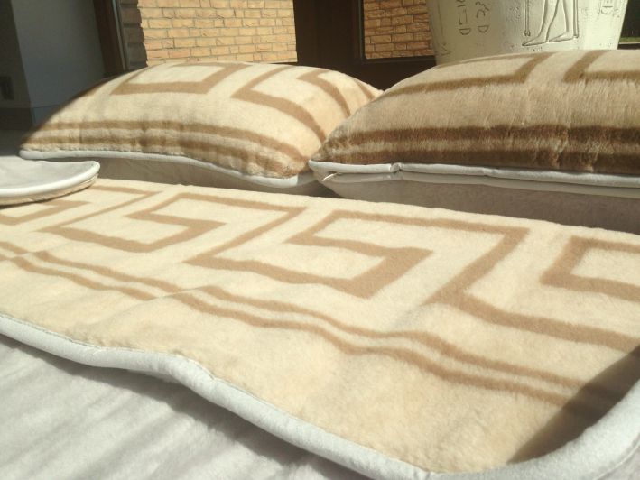 2276 POŚCIEL Z WEŁNY ALPAKI SILVER + CAMEL GREKA 160X200