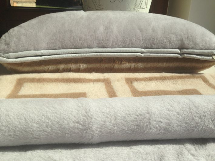 POŚCIEL Z WEŁNY ALPAKI SILVER + CAMEL GREKA 140x200 + MATERAC