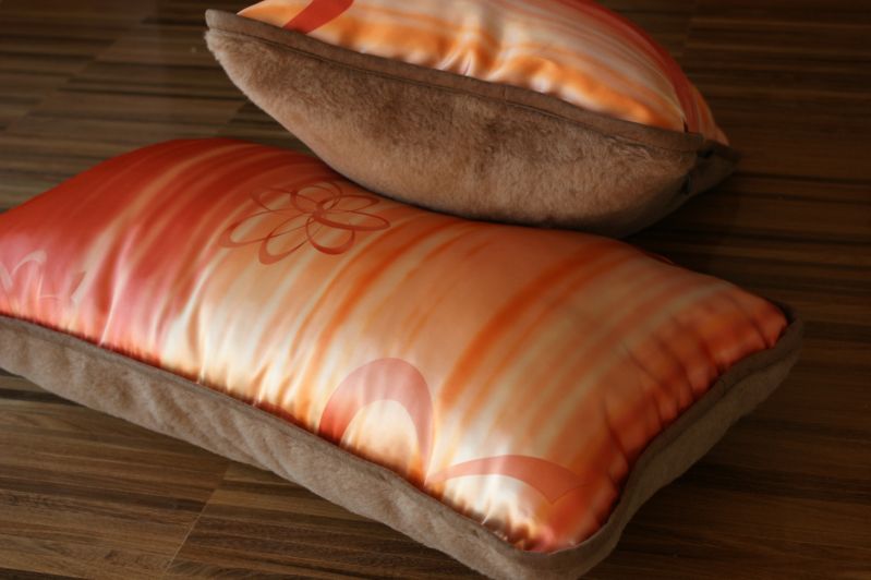 PODUSZKA WEŁNIANA 45X75 CAMEL CHOCOLATTE ORANGE