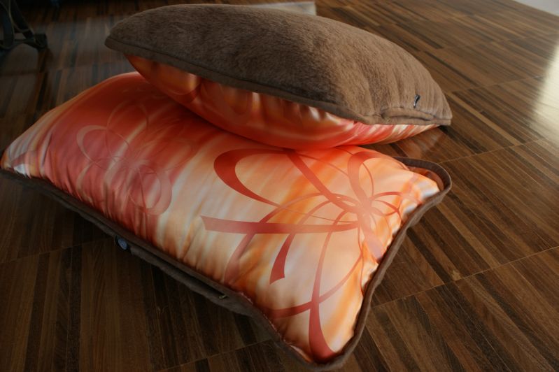 PODUSZKA WEŁNIANA 45X75 CAMEL CHOCOLATTE ORANGE