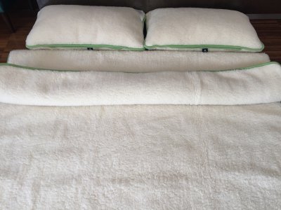 POŚCIEL Z WEŁNY MERYNOS TUMBLER GREEN 220x200