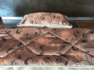 POŚCIEL Z WEŁNY WIELBŁĄDZIEJ CAMEL CAPPUCCINO KWIAT LOTOSU 140x200