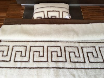POŚCIEL Z WEŁNY CAMEL CIEMNY + MERYNOS TUMBLER GREKA 140x200 + PODKŁAD