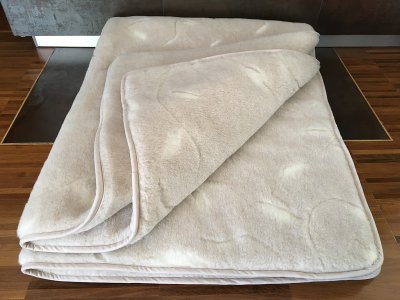 KOŁDRA Z WEŁNY WIELBŁĄDZIEJ CAMEL JASNY BENJAMIN BIAŁY 180x200