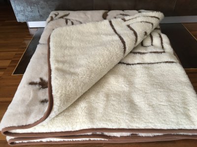 KOŁDRA Z WEŁNY CAMEL JASNY BOHO + MERYNOS GREKA 160x200