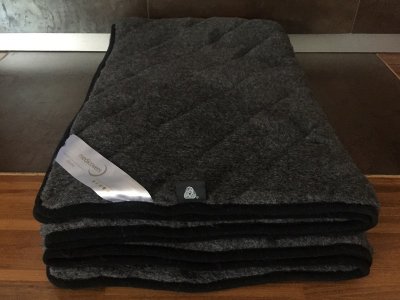 KOC Z WEŁNY ALPAKI CIEMNEJ PASY 220x200