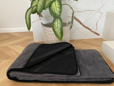 PODKŁAD Z WEŁNY ALPAKI CIEMNEJ GŁADKIEJ 100x200