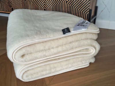 KOC Z WEŁNY ALPAKI NATURALNY WHITE ALPAKA 220x200