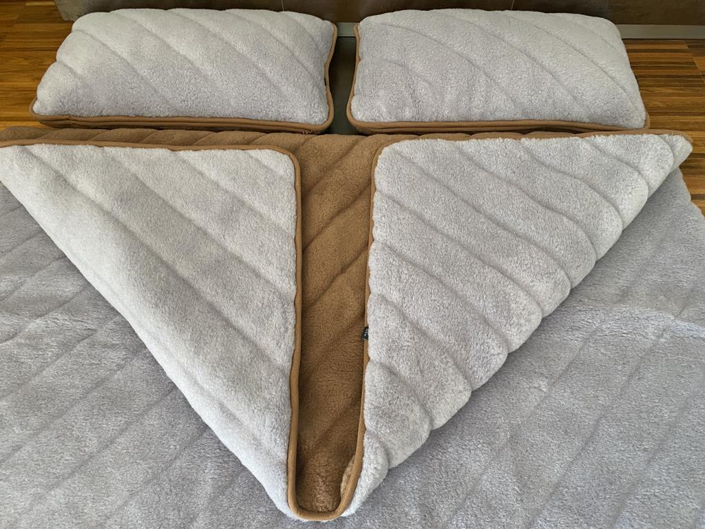 POŚCIEL Z WEŁNY ALPAKI SILVER PASY + CAMEL CIEMNY PASY 200x200