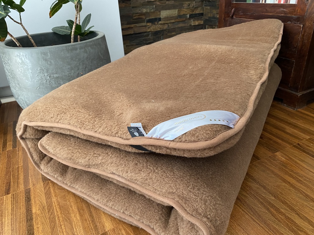 MATERAC Z WEŁNY WIELBŁĄDZIEJ CAMEL CIEMNY KRÓLEWSKI 180x200