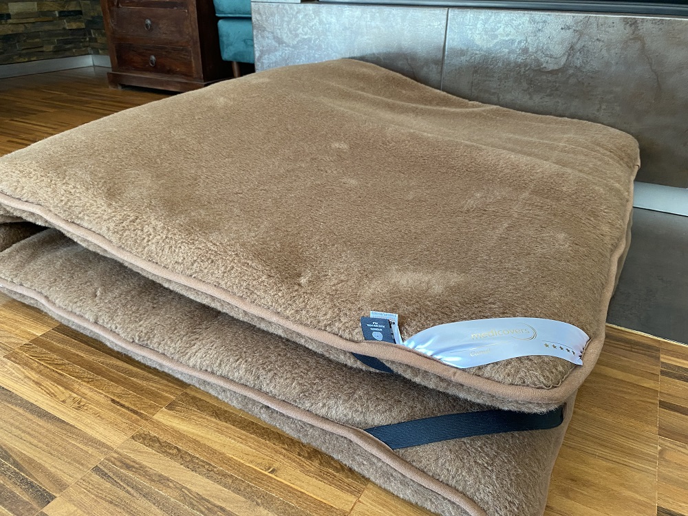 MATERAC Z WEŁNY WIELBŁĄDZIEJ CAMEL CIEMNY KRÓLEWSKI 180x200