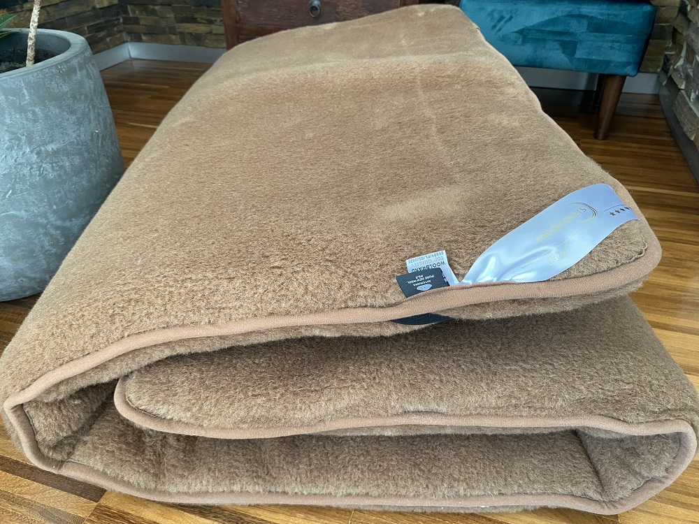 MATERAC Z WEŁNY WIELBŁĄDZIEJ CAMEL CIEMNY KRÓLEWSKI 180x200