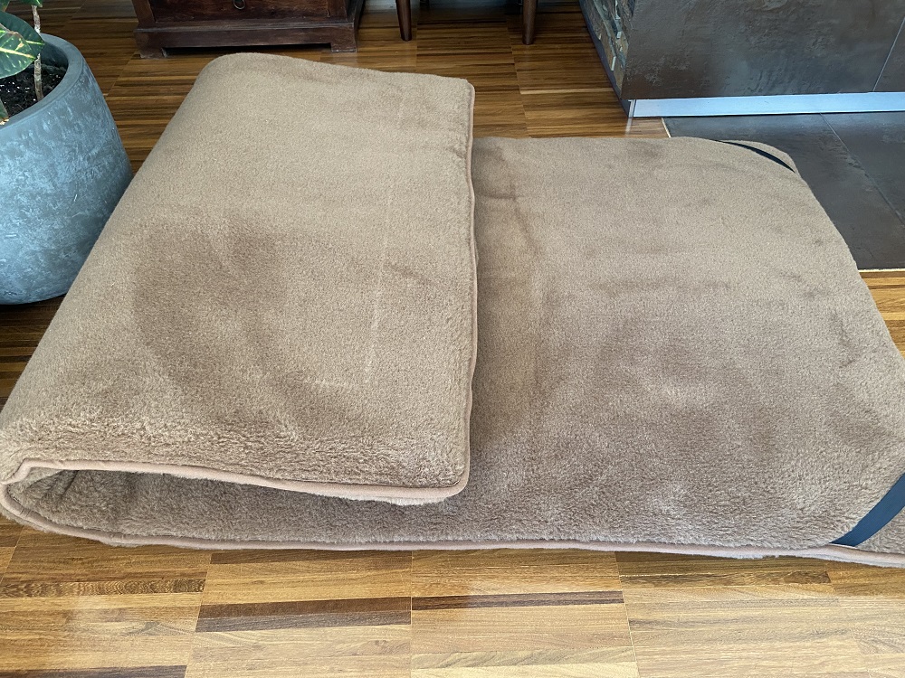 MATERAC Z WEŁNY WIELBŁĄDZIEJ CAMEL CIEMNY KRÓLEWSKI 180x200