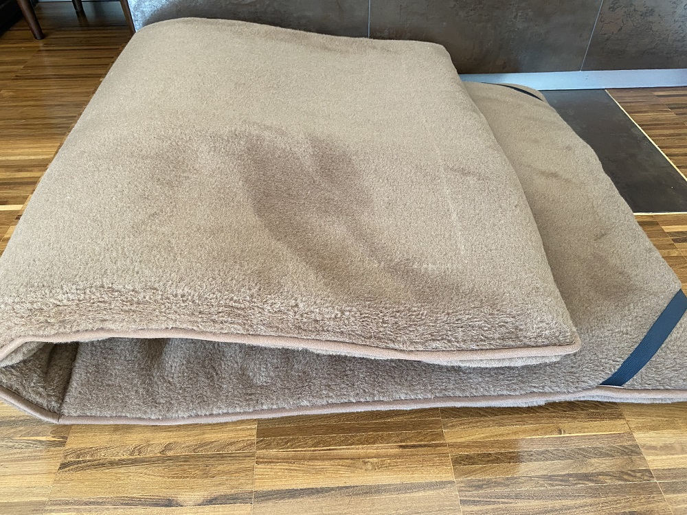MATERAC Z WEŁNY WIELBŁĄDZIEJ CAMEL CIEMNY KRÓLEWSKI 180x200