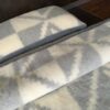 Posciel-welniana-alpaka-triangolialpaka-silver-gladka-140x200-4 POŚCIEL Z WEŁNY ALPAKI SILVER + ALPAKA TRIANGOLI 140x200