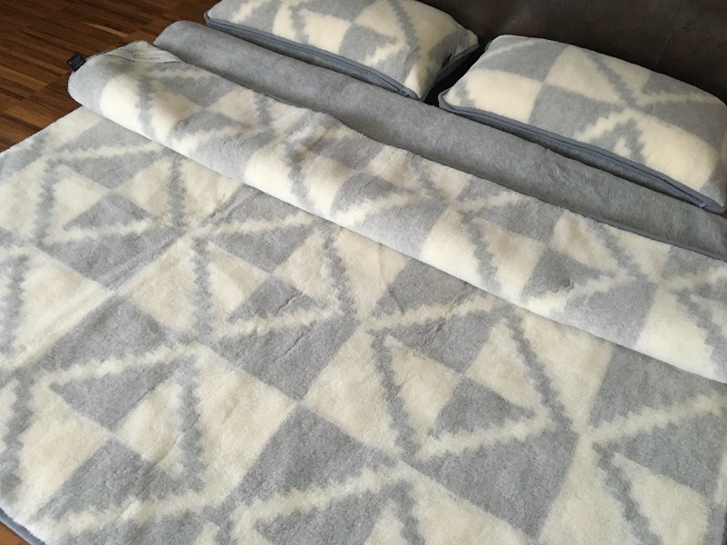 POŚCIEL Z WEŁNY ALPAKI SILVER + ALPAKA TRIANGOLI 180x200 + MATERAC