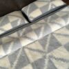 Posciel-welniana-alpaka-triangolialpaka-silver-gladka-160x200-19 POŚCIEL Z WEŁNY ALPAKI SILVER + ALPAKA TRIANGOLI 180x200 + MATERAC
