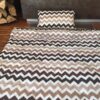 23 POŚCIEL Z WEŁNY CAMEL CAPPUCCINO PASY 140x200