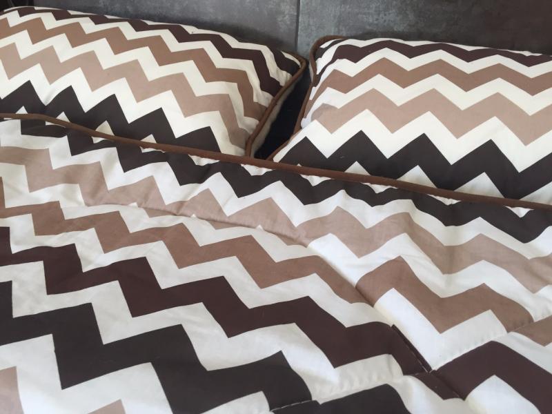 POŚCIEL Z WEŁNY CAMEL CAPPUCCINO PASY 200x200