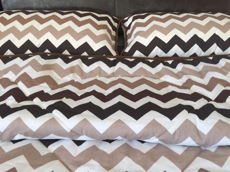 POŚCIEL Z WEŁNY CAMEL CAPPUCCINO PASY 200x200