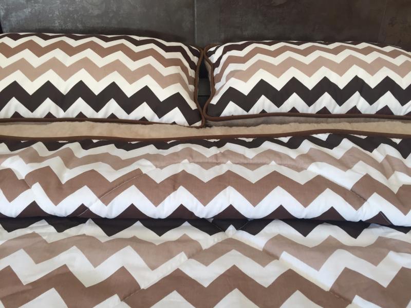 POŚCIEL Z WEŁNY CAMEL CAPPUCCINO PASY 200x200