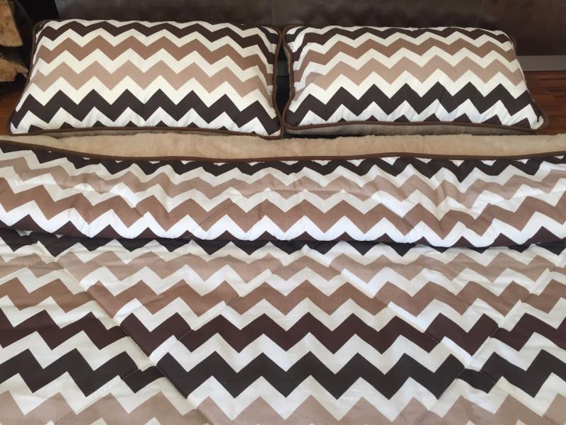 POŚCIEL Z WEŁNY CAMEL CAPPUCCINO PASY 200x200