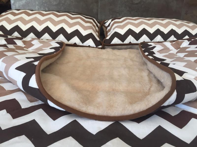 POŚCIEL Z WEŁNY CAMEL CAPPUCCINO PASY 200x200