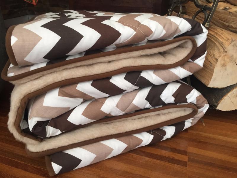 KOŁDRA Z WEŁNY CAMEL CAPPUCCINO PASY 220x200