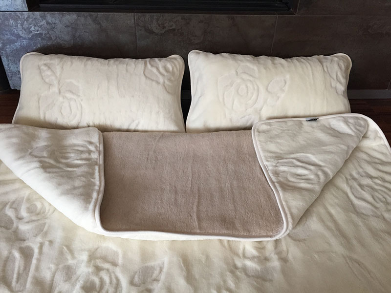 9 POŚCIEL Z WEŁNY KASZMIR RÓŻA BIAŁA + CAMEL JASNY 160X200 + PODKŁAD