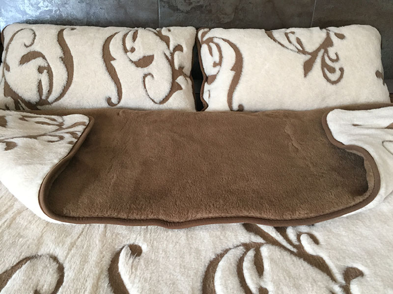 13 POŚCIEL Z WEŁNY WIELBŁĄDZIEJ CAMEL SZLACHECKI 200X200 + MATERAC