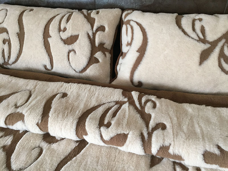 16 POŚCIEL Z WEŁNY WIELBŁĄDZIEJ CAMEL SZLACHECKI 200X200 + MATERAC