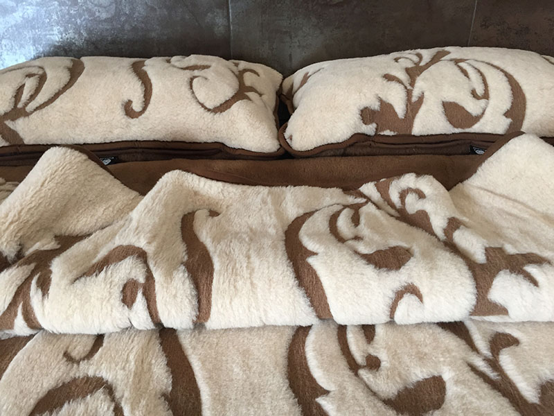 23 POŚCIEL Z WEŁNY WIELBŁĄDZIEJ CAMEL SZLACHECKI 200X200 + MATERAC