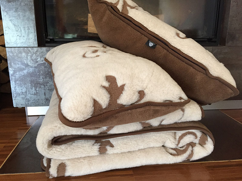 38 POŚCIEL Z WEŁNY WIELBŁĄDZIEJ CAMEL SZLACHECKI 200X200 + MATERAC