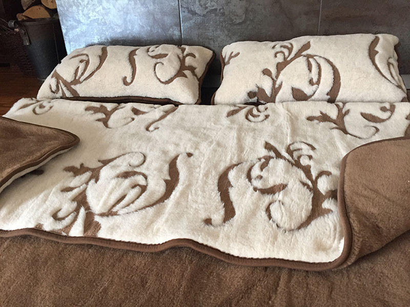 9 POŚCIEL Z WEŁNY WIELBŁĄDZIEJ CAMEL SZLACHECKI 200X200 + MATERAC