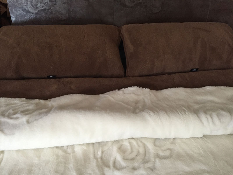 18 POŚCIEL Z WEŁNY KASZMIR RÓŻA BIAŁA + CAMEL CIEMNY 180X200 + PODKŁAD