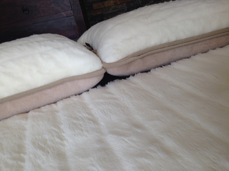 POŚCIEL Z WEŁNY KASZMIR LUX PASY + CAMEL JASNY 240X200 + PODKŁAD
