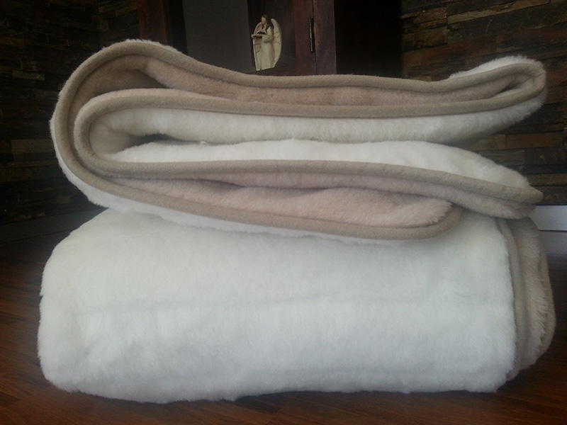 13 KOŁDRA Z WEŁNY CAMEL JASNY + KASZMIR LUX PASY 200X200
