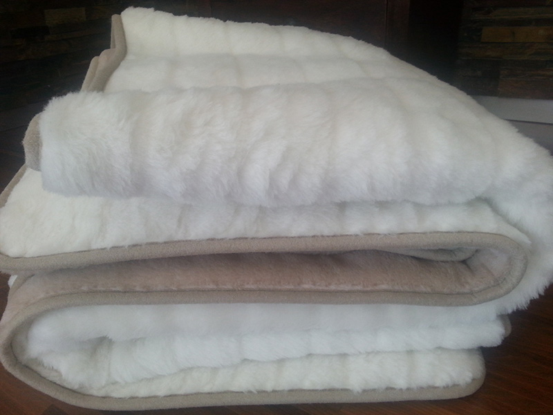 14 KOŁDRA Z WEŁNY CAMEL JASNY + KASZMIR LUX PASY 200X200